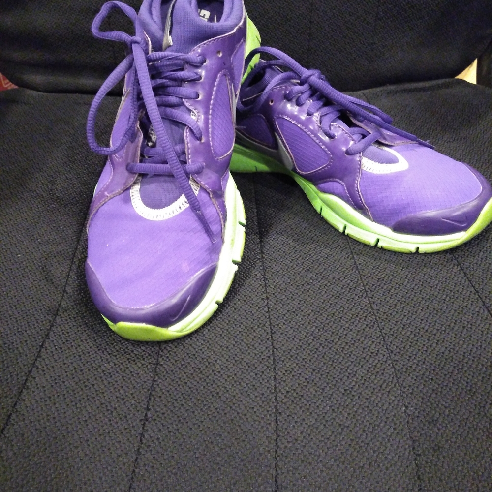 Nike training woman's shoes size 7.5